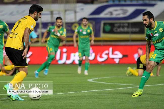 برد سپاهان برابر صنعت نفت آبادان