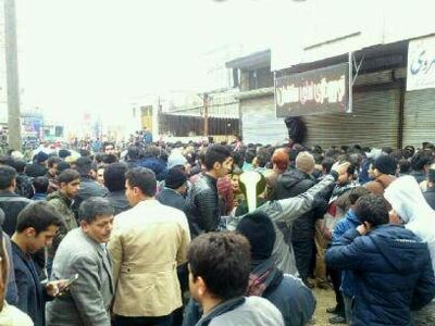 درگیری تماشاگران در جام جهانی کشتی آزاد کرمانشاه + عکس
