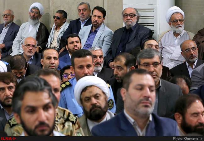 دیدار مسئولان نظام و سفرای کشورهای اسلامی با رهبر انقلاب