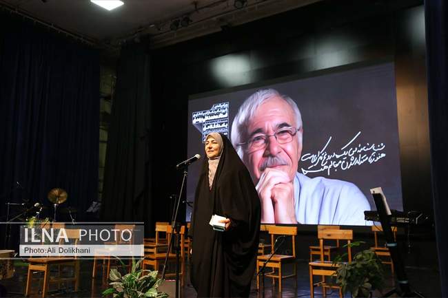  رونمایی از یادمان مزار محمدعلی بهمنی در بندرعباس