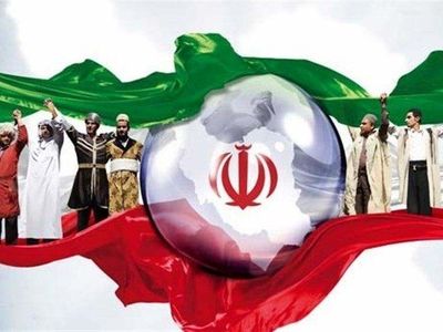 تقویت هویت‌ ملی در اولویت باشد