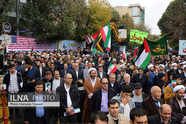      راهپیمایی یوم‌الله ۱۳ آبان‌ماه در تبریز 