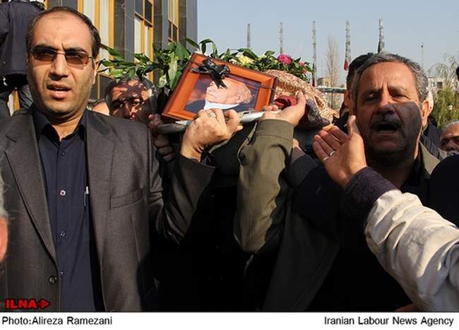 مراسم تشییع پیکر مشفق کاشانی