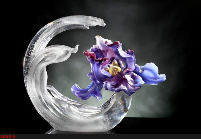 نمایشگاهی ازشکوفه های شیشه ای هنر معاصر چینی در مرکز فرهنگی چین در بر