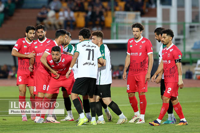 گزارش تصویری تیم‌های پرسپولیس و ذوب آهن اصفهان
